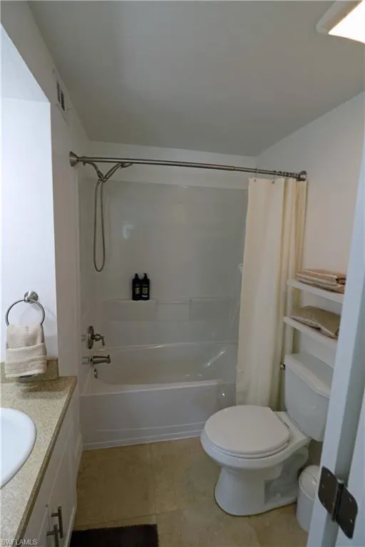 9639 Eaton Gardens Lane #2 Fort Myers, FL 33919