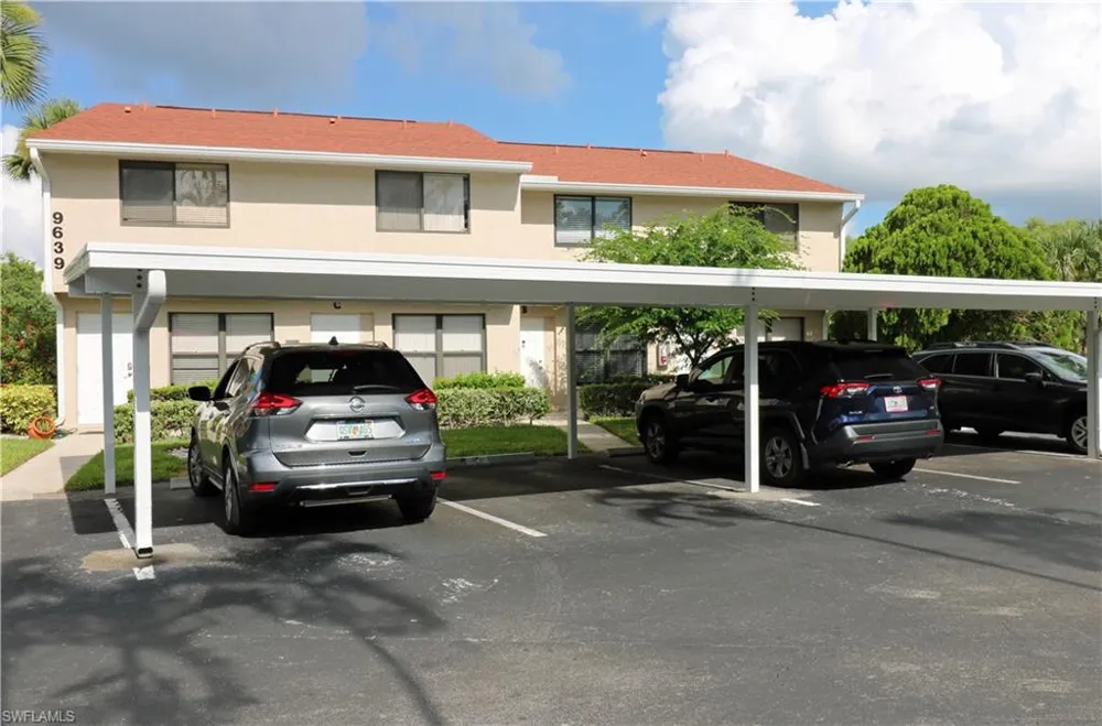 9639 Eaton Gardens Lane #2 Fort Myers, FL 33919