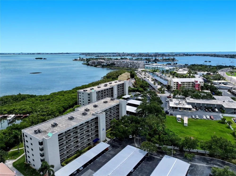 1328 PASADENA AVENUE S #308 South Pasadena, FL 33707