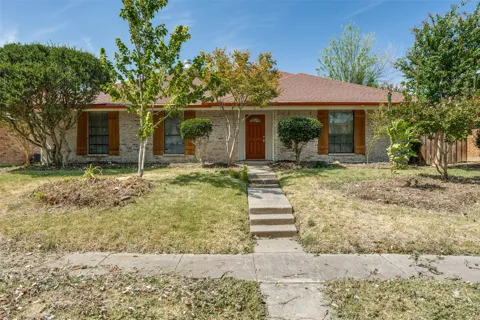 3806 Bellaire Drive