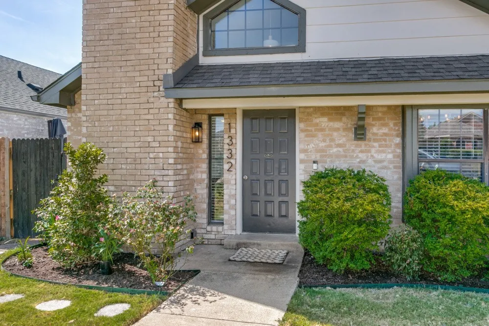 1332 Cedar Ridge Drive Lewisville, TX 75067