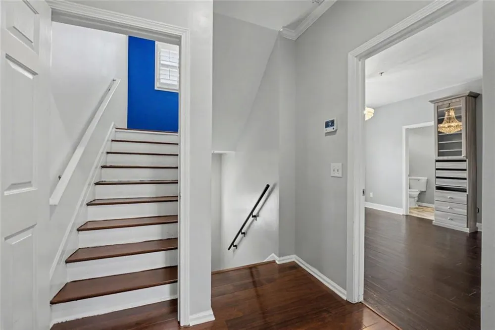 1004 Glen Ivy Marietta, GA 30062