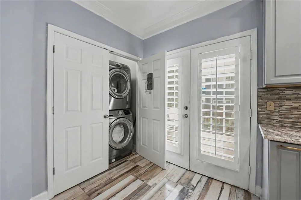 1004 Glen Ivy Marietta, GA 30062