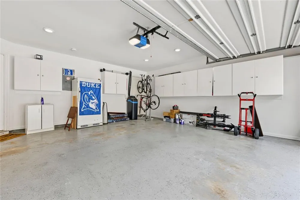 1004 Glen Ivy Marietta, GA 30062