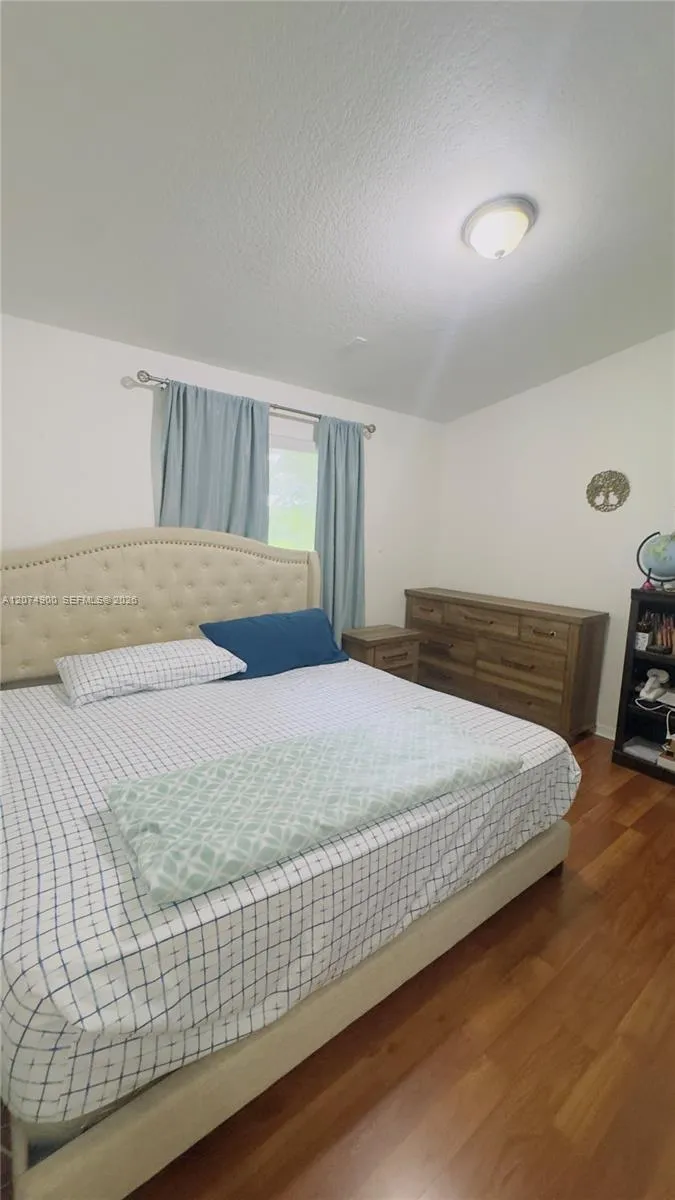 990 NE 33rd Ter #202 Homestead, FL 33033
