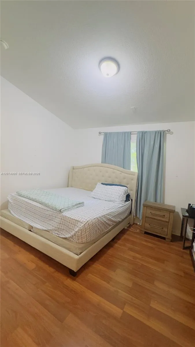 990 NE 33rd Ter #202 Homestead, FL 33033