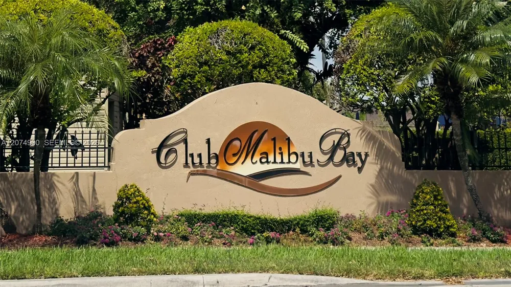 990 NE 33rd Ter #202 Homestead, FL 33033