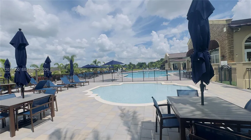 990 NE 33rd Ter #202 Homestead, FL 33033