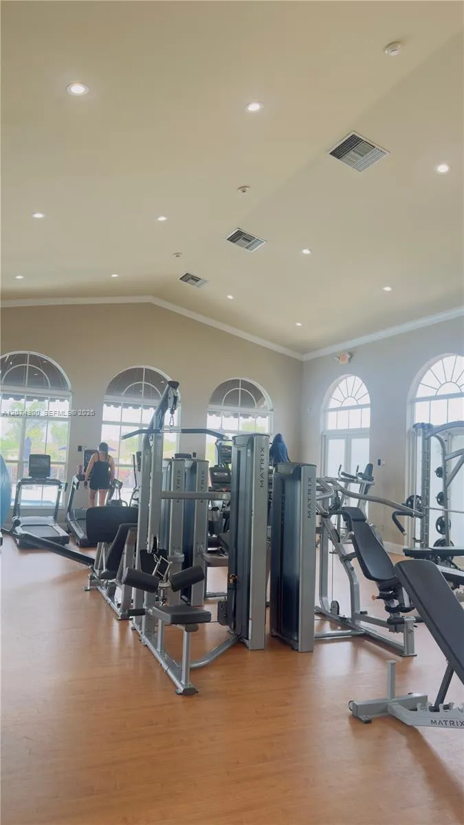 990 NE 33rd Ter #202 Homestead, FL 33033