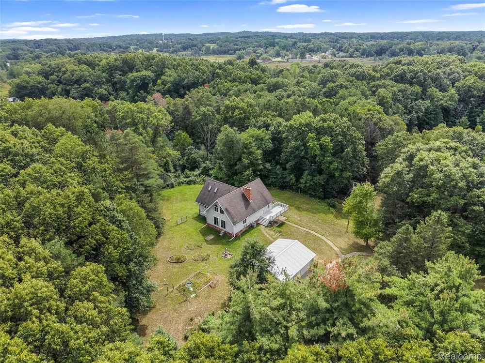 8484 Eaton Road Springfield Charter Township, MI 48350