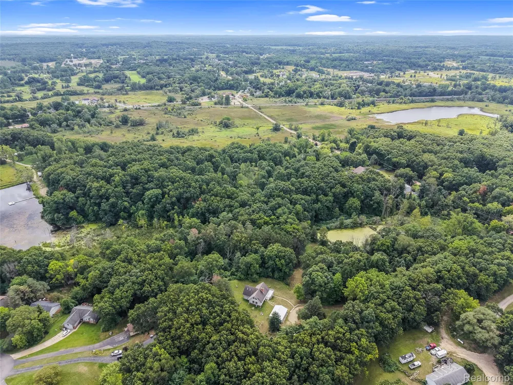 8484 Eaton Road Springfield Charter Township, MI 48350