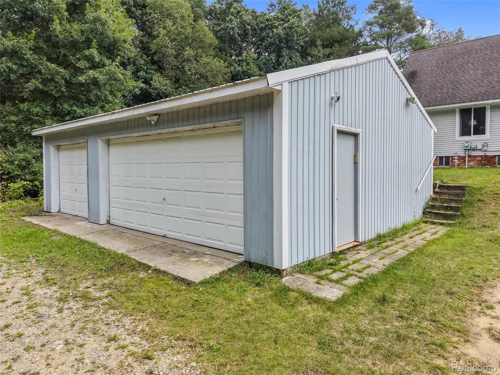 8484 Eaton Road Springfield Charter Township, MI 48350