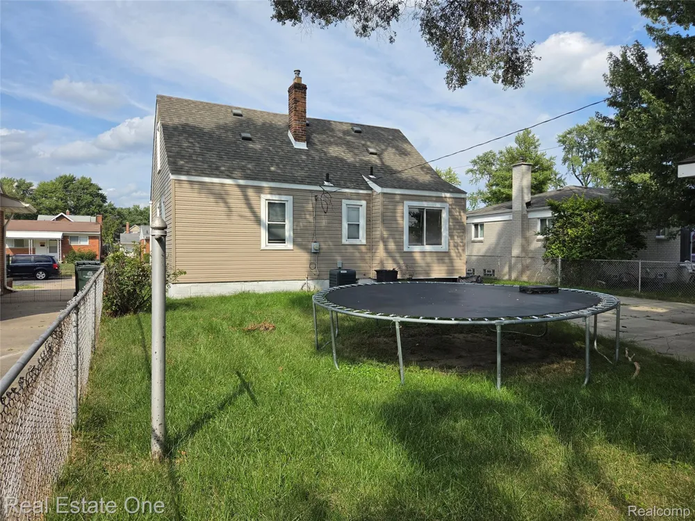 23140 Socia Street St Clair Shores City, MI 48082