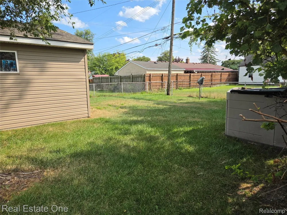 23140 Socia Street St Clair Shores City, MI 48082