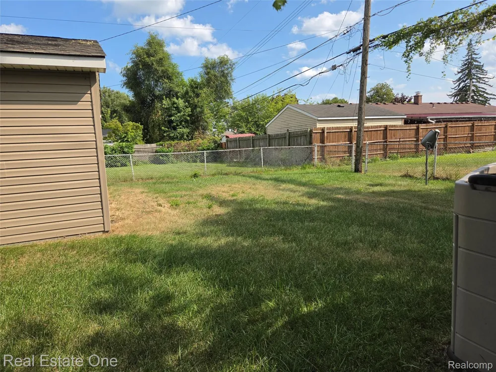 23140 Socia Street St Clair Shores City, MI 48082