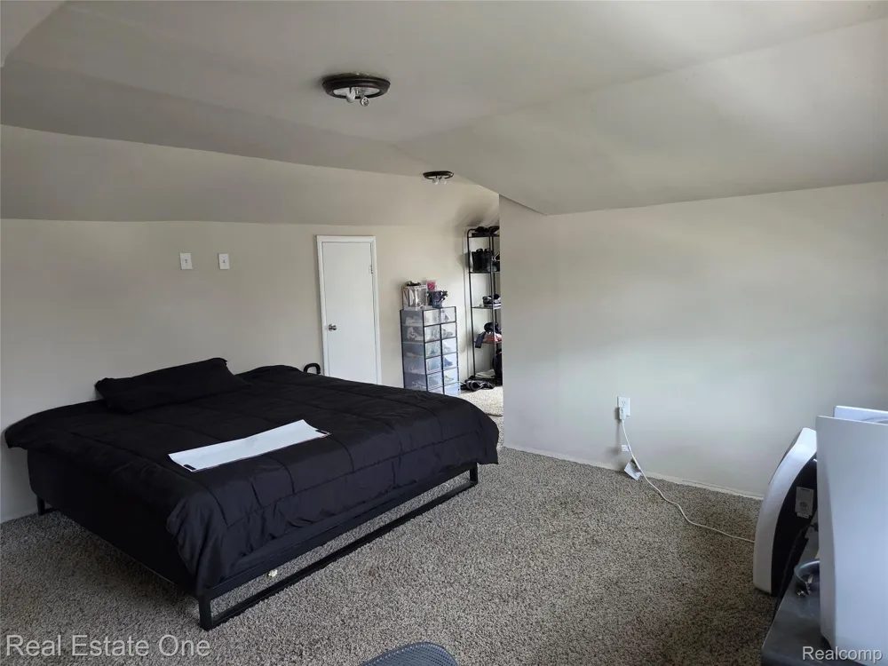 23140 Socia Street St Clair Shores City, MI 48082