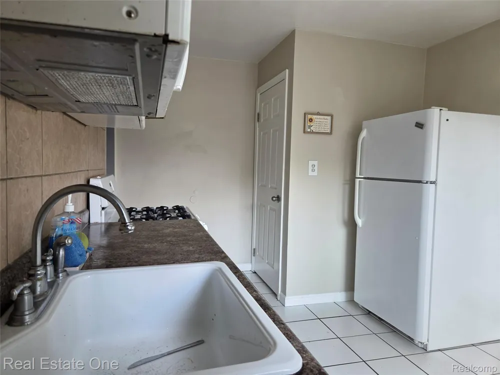 23140 Socia Street St Clair Shores City, MI 48082