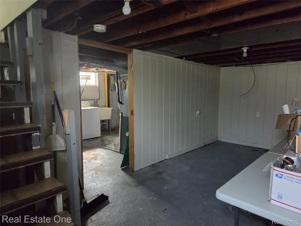 23140 Socia Street St Clair Shores City, MI 48082
