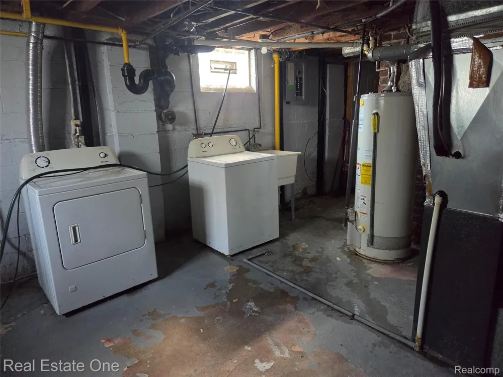 23140 Socia Street St Clair Shores City, MI 48082