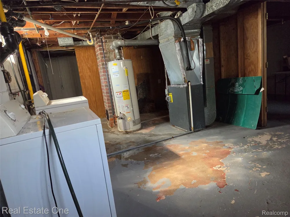 23140 Socia Street St Clair Shores City, MI 48082