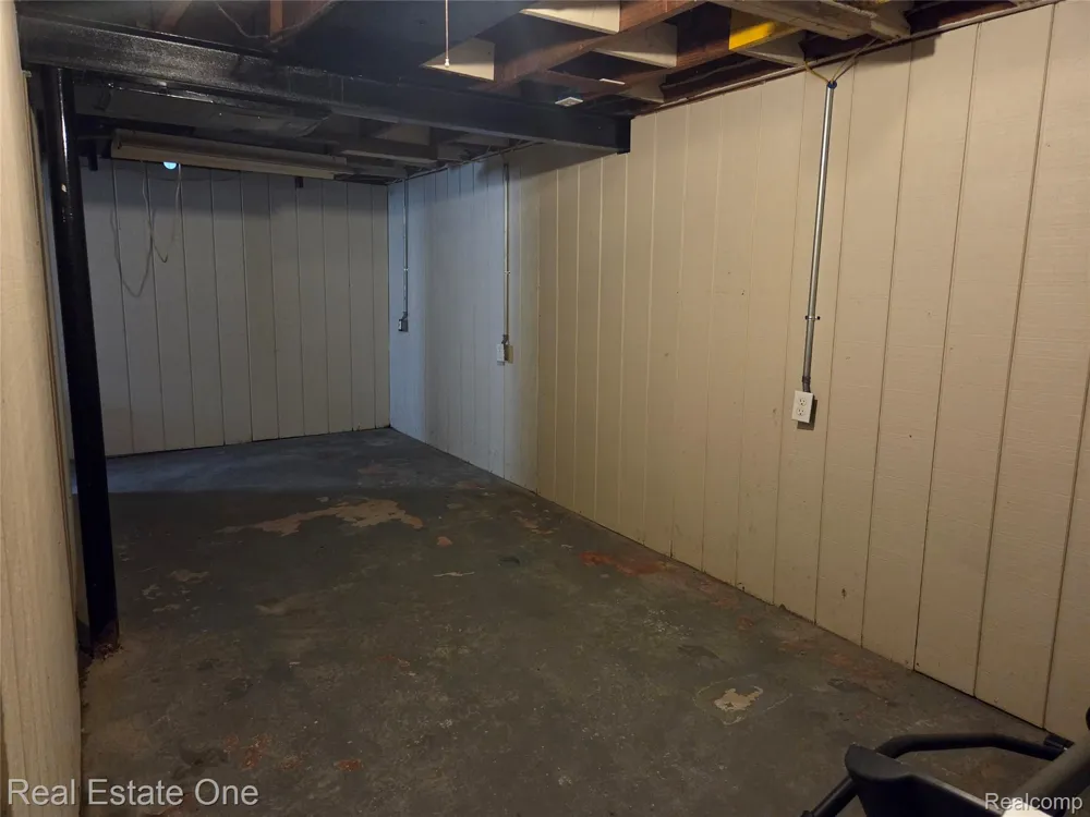 23140 Socia Street St Clair Shores City, MI 48082