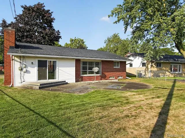 36115 Summers Street Livonia City, MI 48154