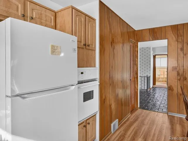 36115 Summers Street Livonia City, MI 48154