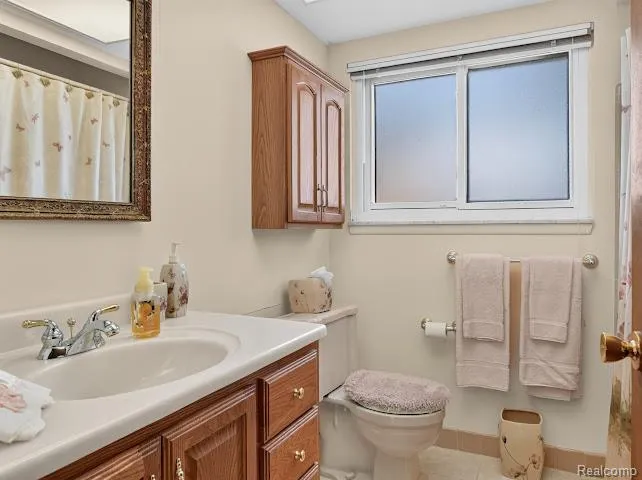 36115 Summers Street Livonia City, MI 48154