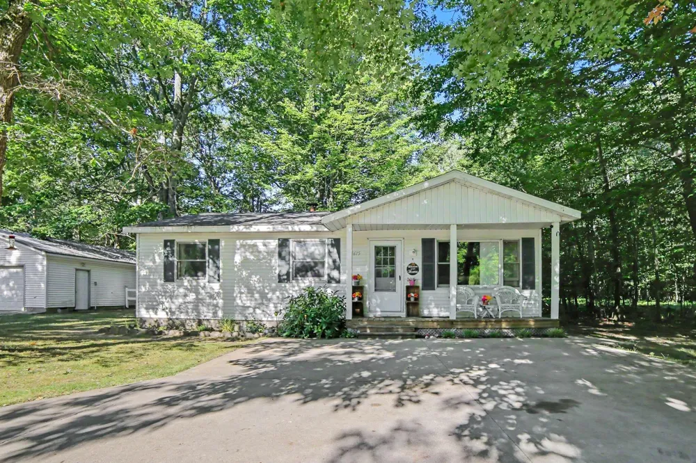 3615 Lincoln Road Hamlin Township, MI 49431