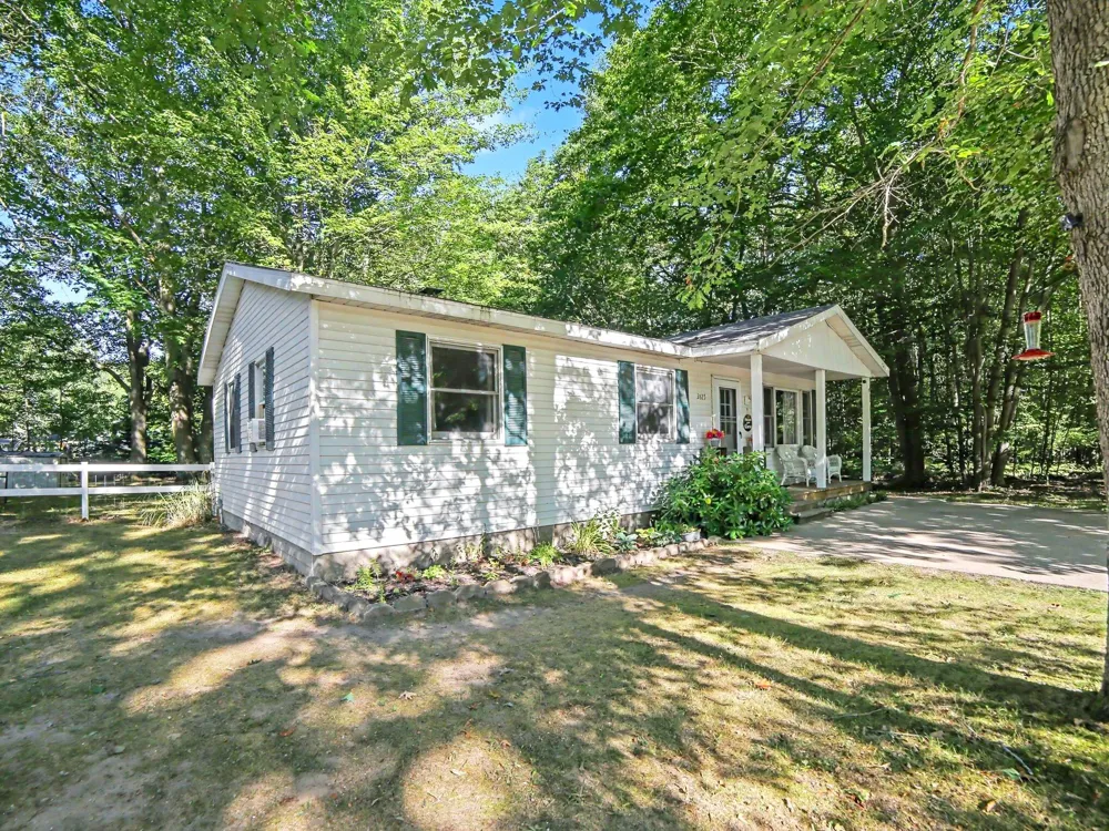 3615 Lincoln Road Hamlin Township, MI 49431