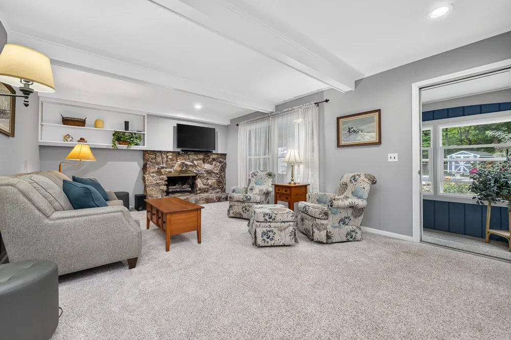 4401 Glenrose Terrace Kalamazoo City, MI 49008