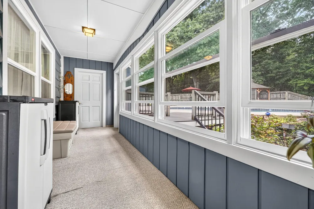 4401 Glenrose Terrace Kalamazoo City, MI 49008