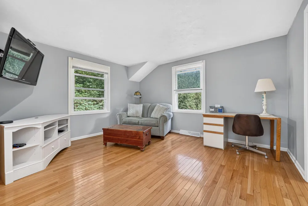 4401 Glenrose Terrace Kalamazoo City, MI 49008