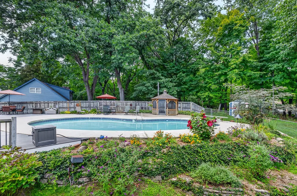 4401 Glenrose Terrace Kalamazoo City, MI 49008