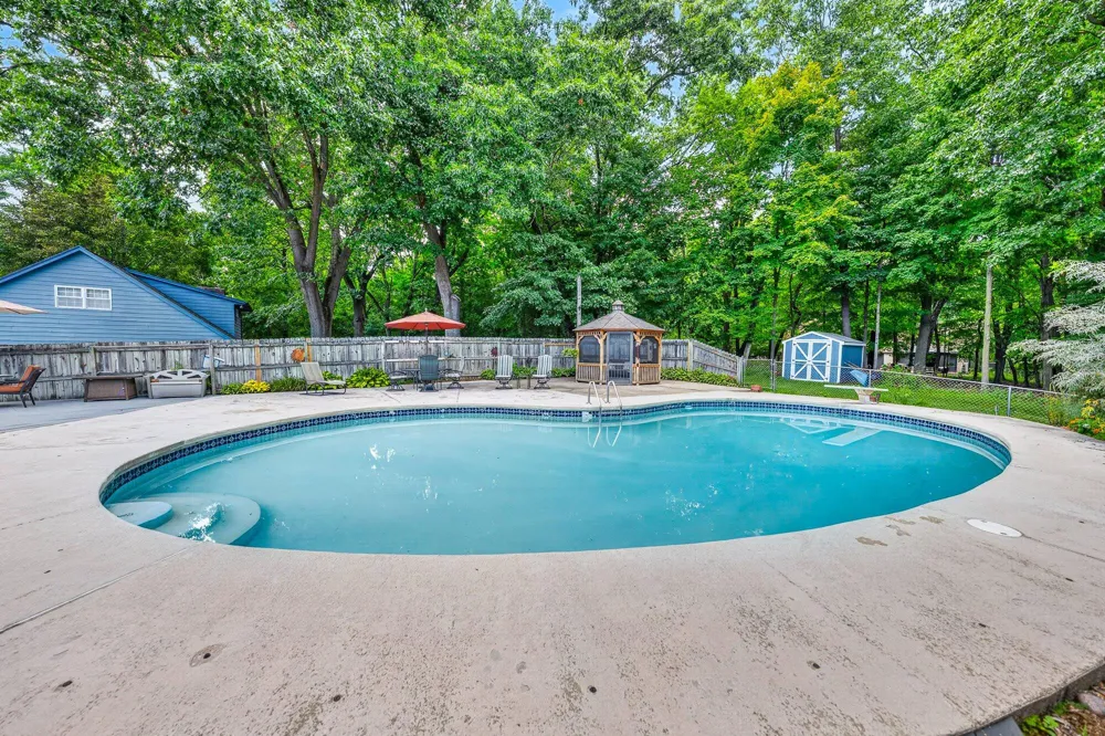 4401 Glenrose Terrace Kalamazoo City, MI 49008