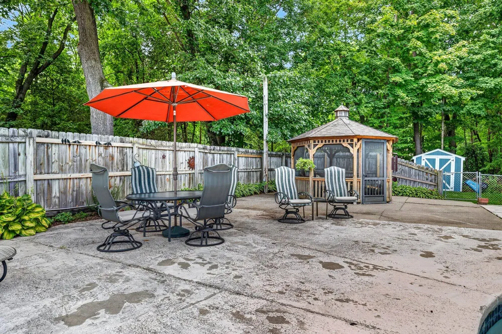 4401 Glenrose Terrace Kalamazoo City, MI 49008