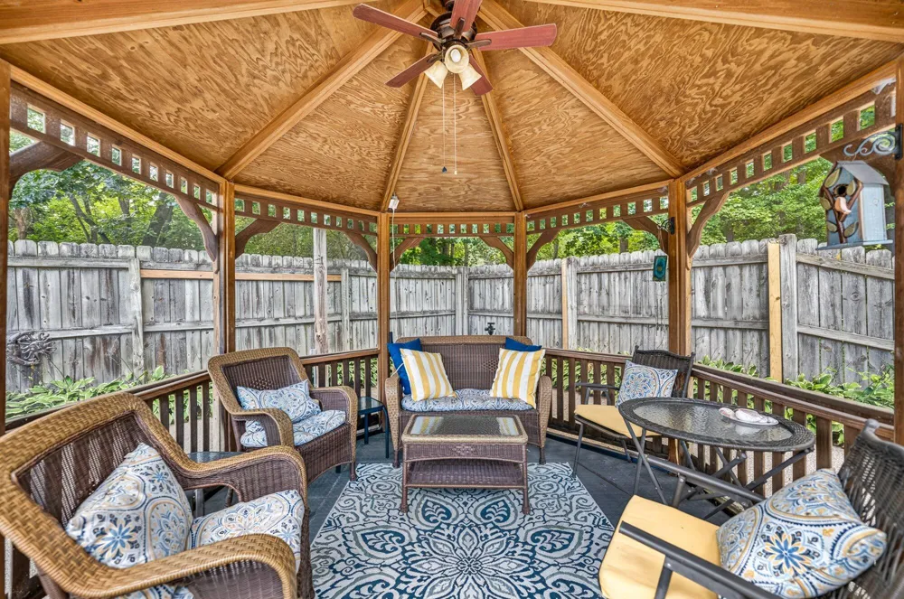 4401 Glenrose Terrace Kalamazoo City, MI 49008