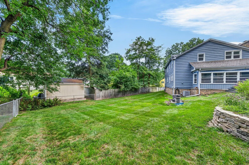 4401 Glenrose Terrace Kalamazoo City, MI 49008