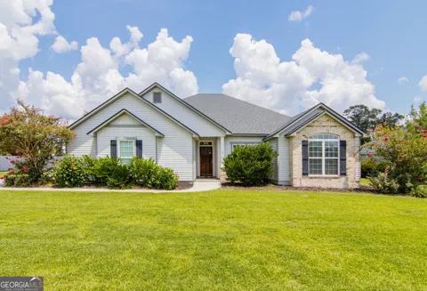 17 Barrett LN