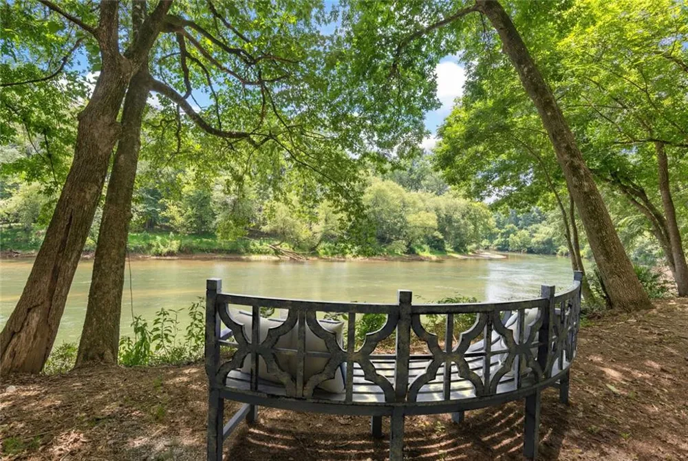3120 W Addison Drive Alpharetta, GA 30022