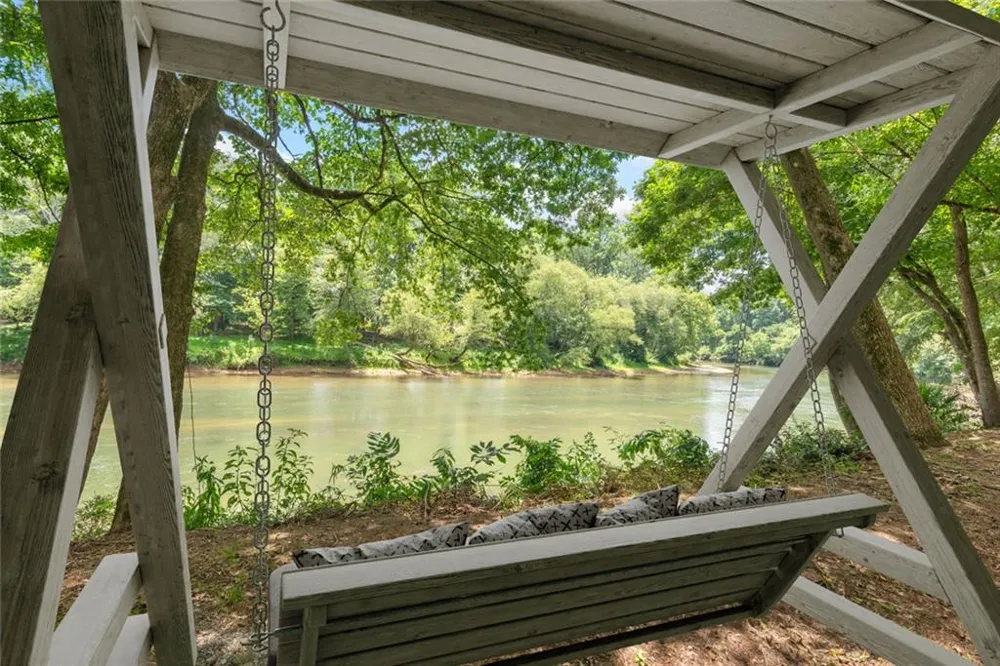3120 W Addison Drive Alpharetta, GA 30022