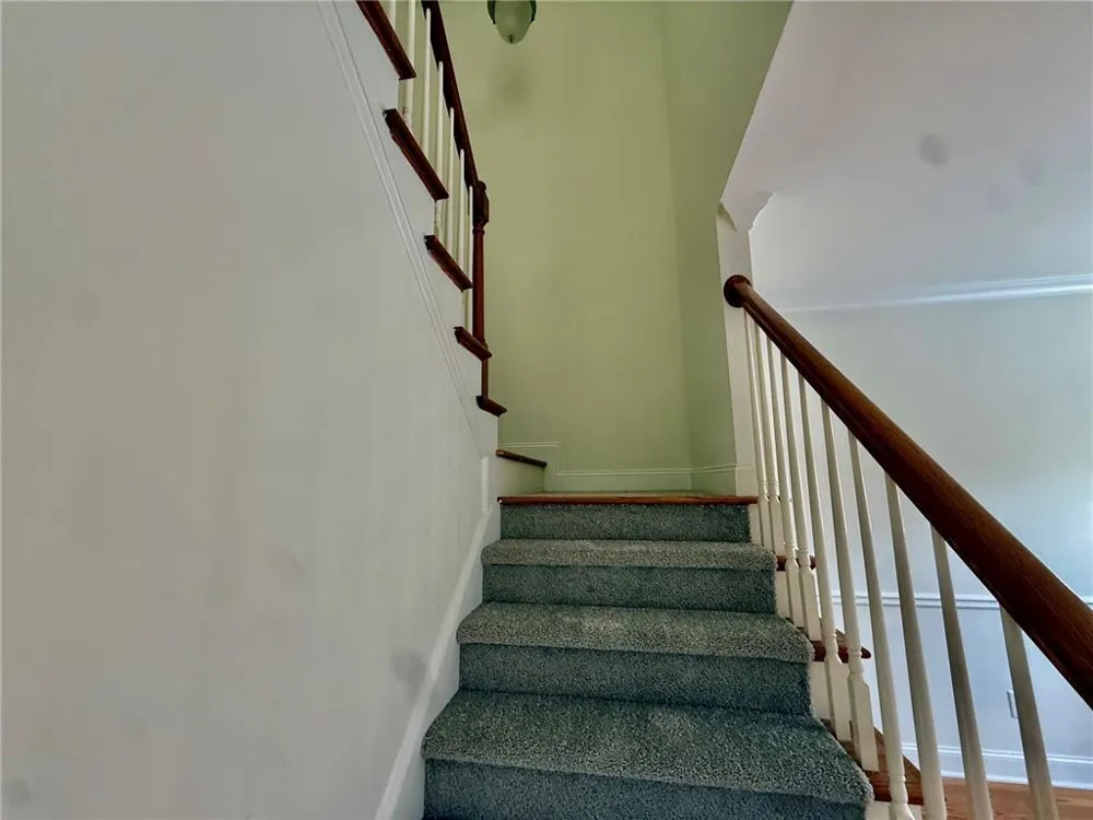 7670 Willoughby Court Alpharetta, GA 30005