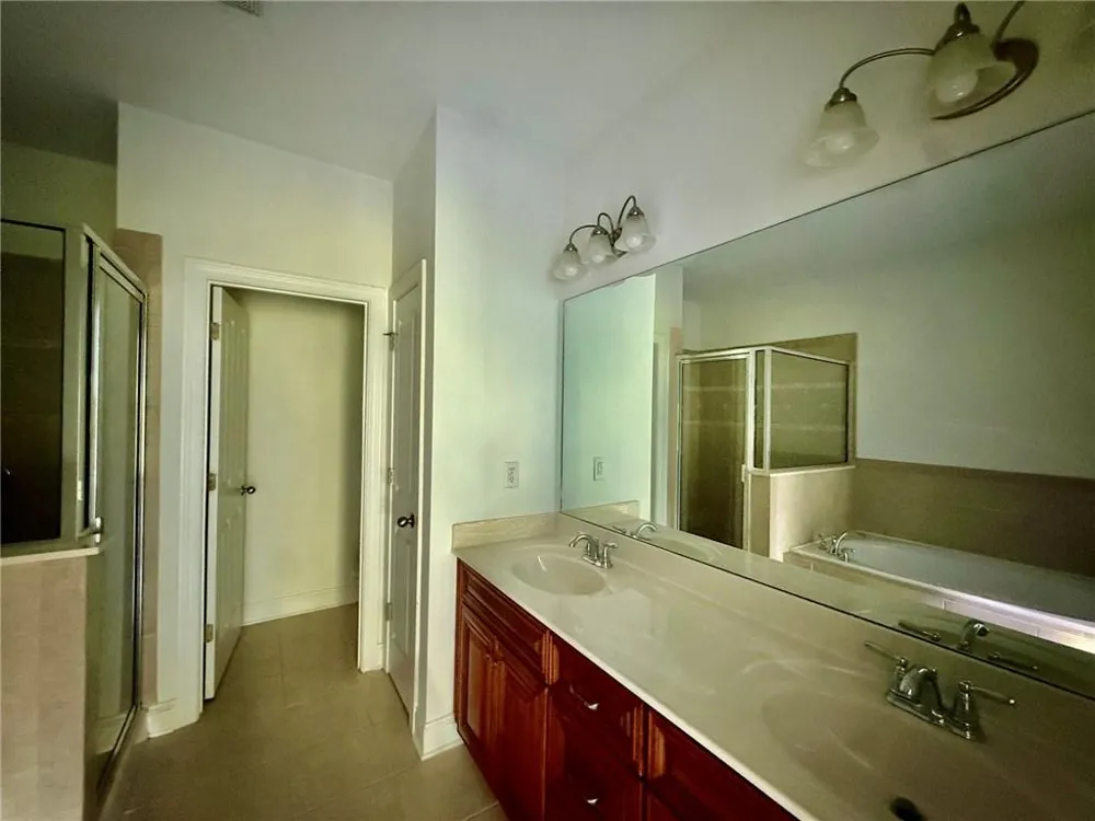 7670 Willoughby Court Alpharetta, GA 30005