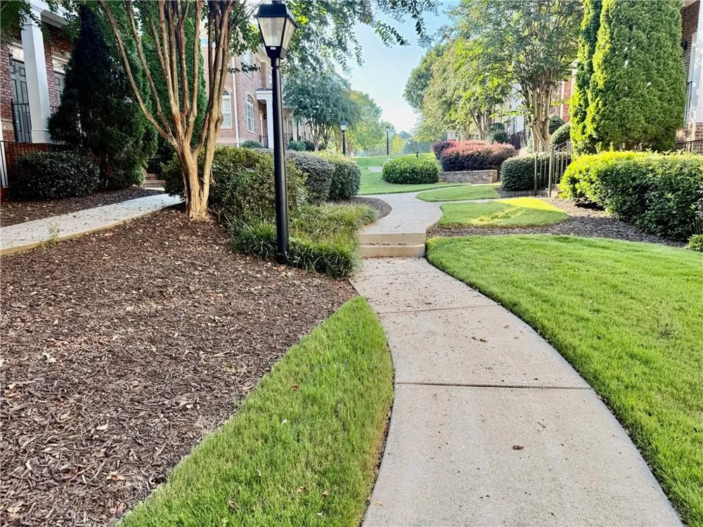7670 Willoughby Court Alpharetta, GA 30005
