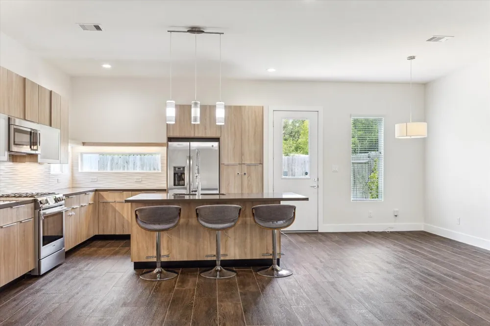 2220 Cortijo Place Houston, TX 77091