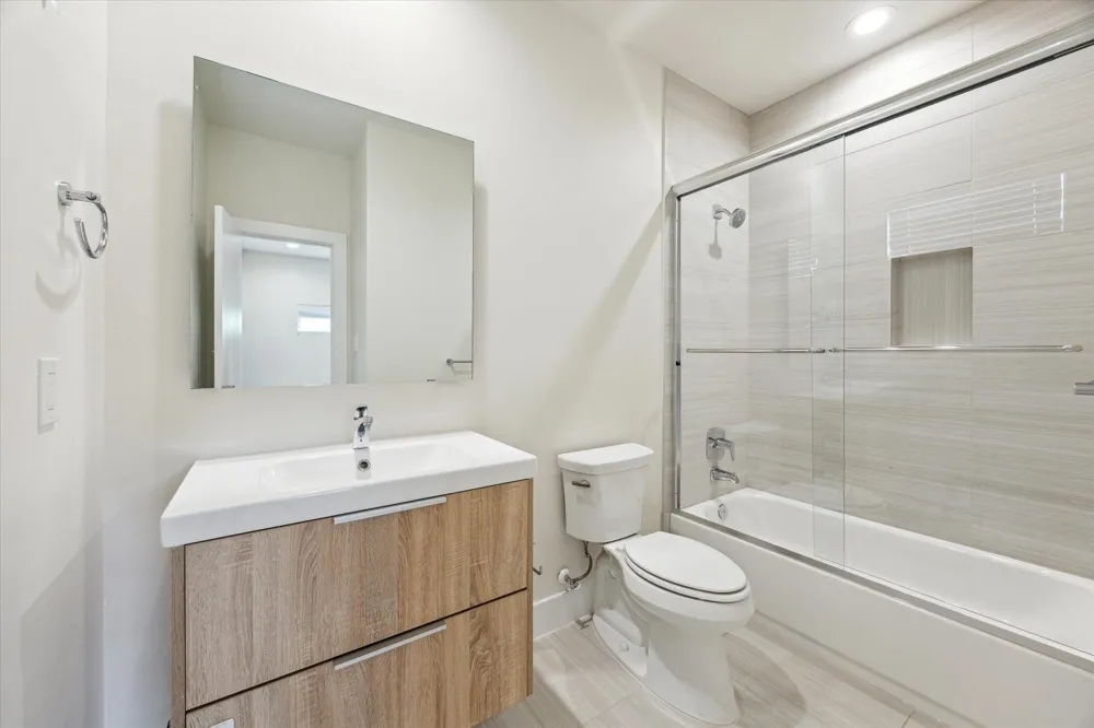 2220 Cortijo Place Houston, TX 77091