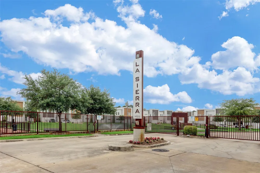 2220 Cortijo Place Houston, TX 77091