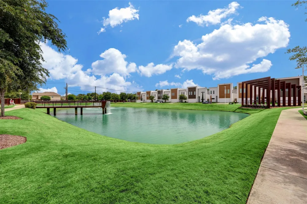 2220 Cortijo Place Houston, TX 77091