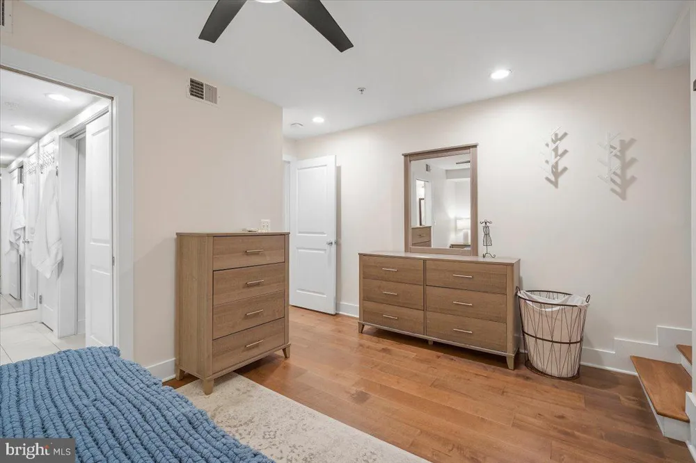 2505 17TH STREET NW #1 Washington, DC 20009