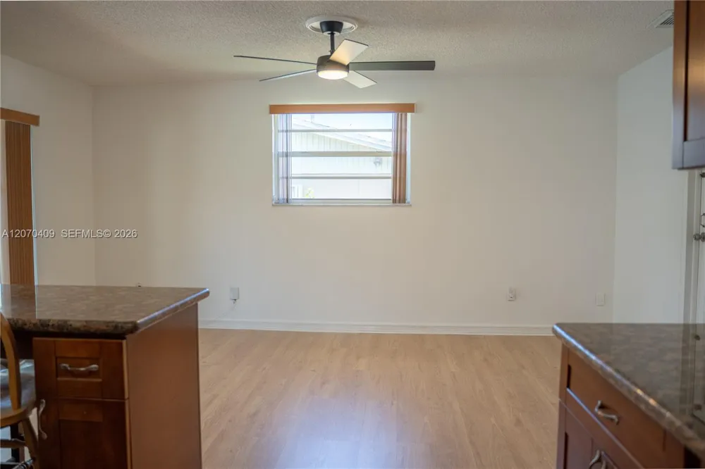 20200 SW 90th Ave Rd Cutler Bay, FL 33189
